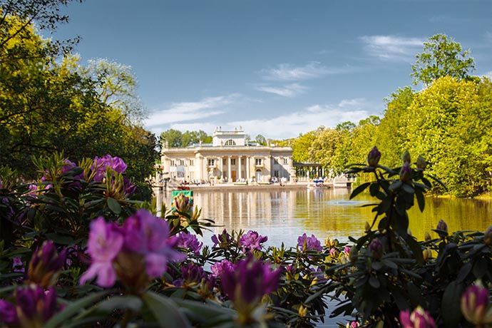 Najpiękniejsze ogrody pałacowe w Polsce - Łazienki Królewskie