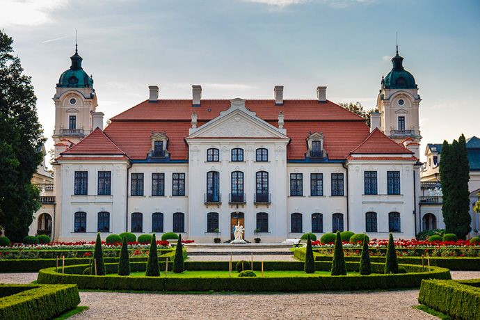 Najpiękniejsze ogrody pałacowe w Polsce - Pałac Zamoyskich w Kozłówce 