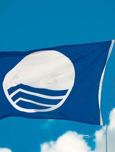 Błękitna Flaga - międzynarodowe wyróżnienie dla plaż i marin
