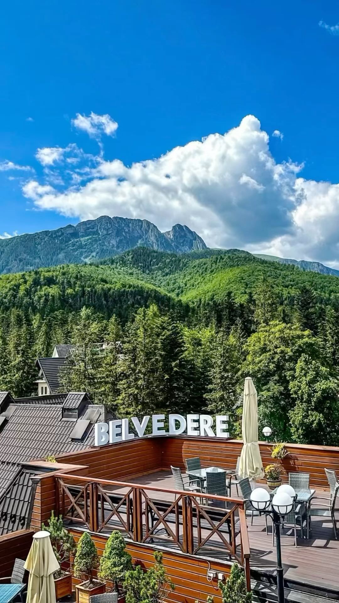 🔥Upolujcie jeszcze taniej pobyt w tym 4* hotelu u wrót tatrzańskiej doliny.
Link do oferty w BIO ➡️ @Travelist.pl  #widoknagóry #mountainview #viewpoint #hotel #belvedere #zakopane #tatry #giewont #GwarancjaNajlepszejCenynaTravelist #belvederehotel @hotelbelvederezakopane #tatry 
 #alertsuperceny